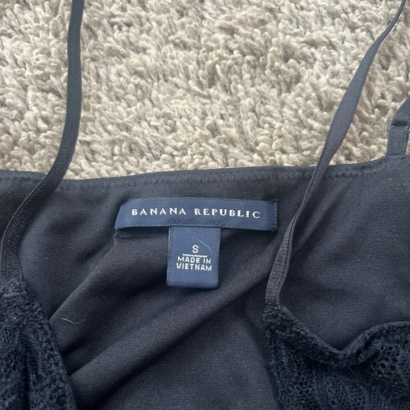 Elegant Black Lace Cami Top - Picture 2 of 3